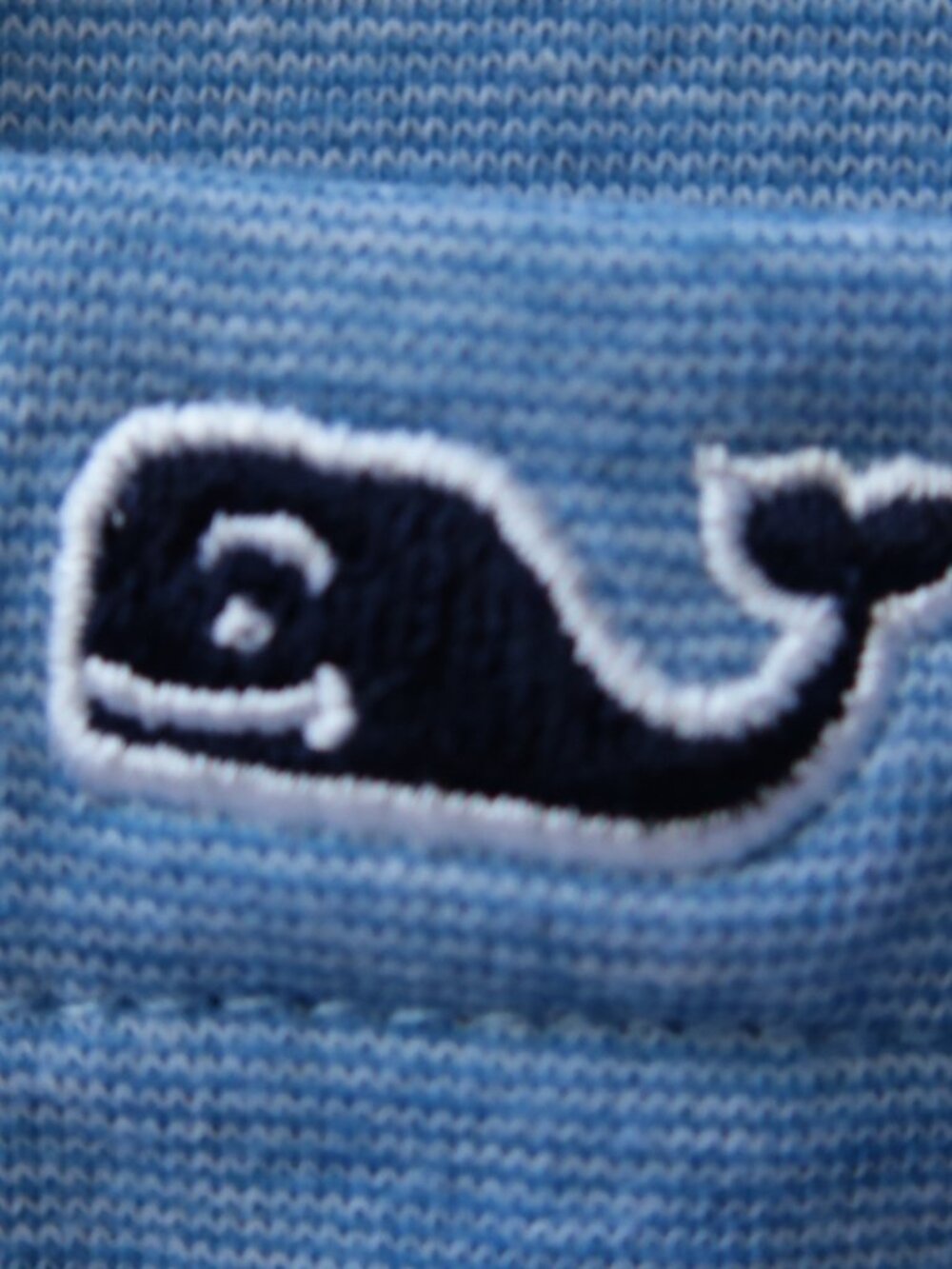 Vineyard Vines Blue Pin-Striped Performance Pocket Polo (XL) 🐳